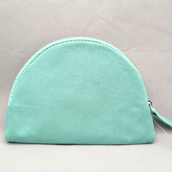 Makeup Bag - Picture 2 of 4